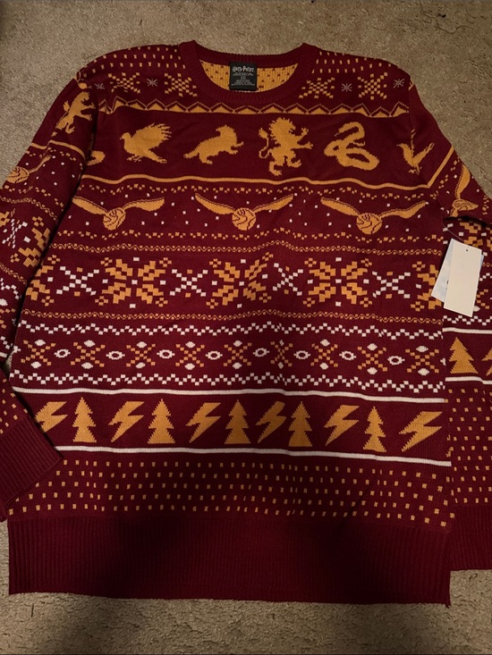 Warner Bros. Other - Warner Bros. Maroon and Gold Gryffindor Pattern Crewneck Sweater - Men